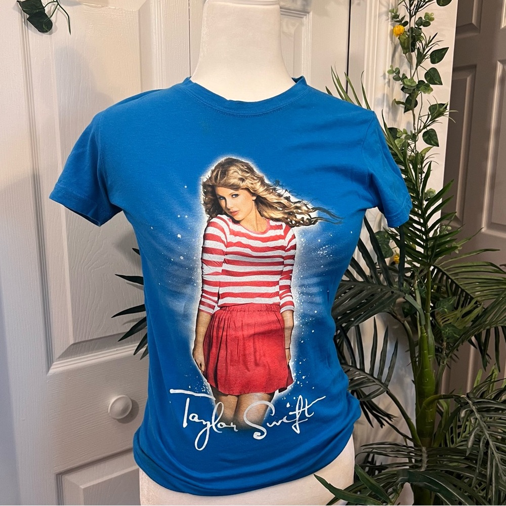 Rare 2011 Speak Now World Tour Taylor Swift T-Shirt